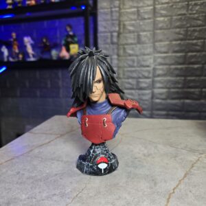 فیگور نیم تنه مادارا